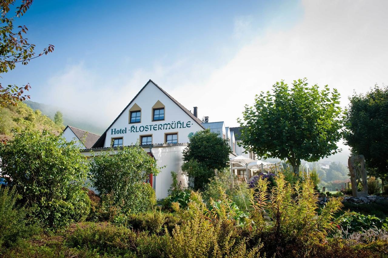 Weinhotel Restaurant Klostermühle Ockfen Exterior foto